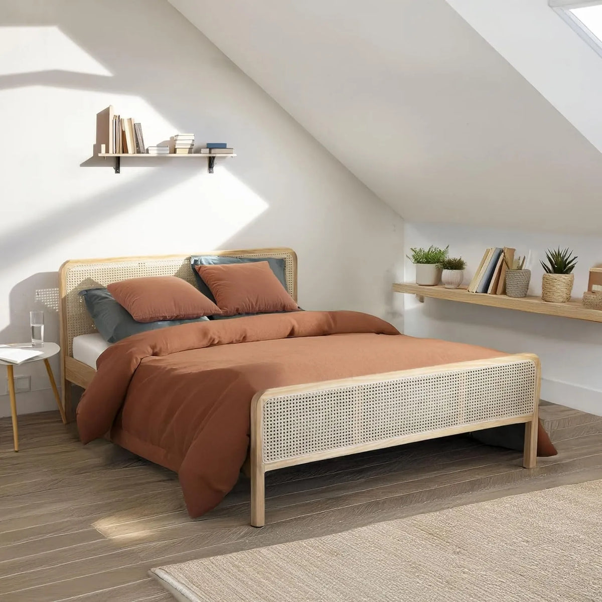 Matelas Confort Mousse et Lit en Bois Naturel 140x190