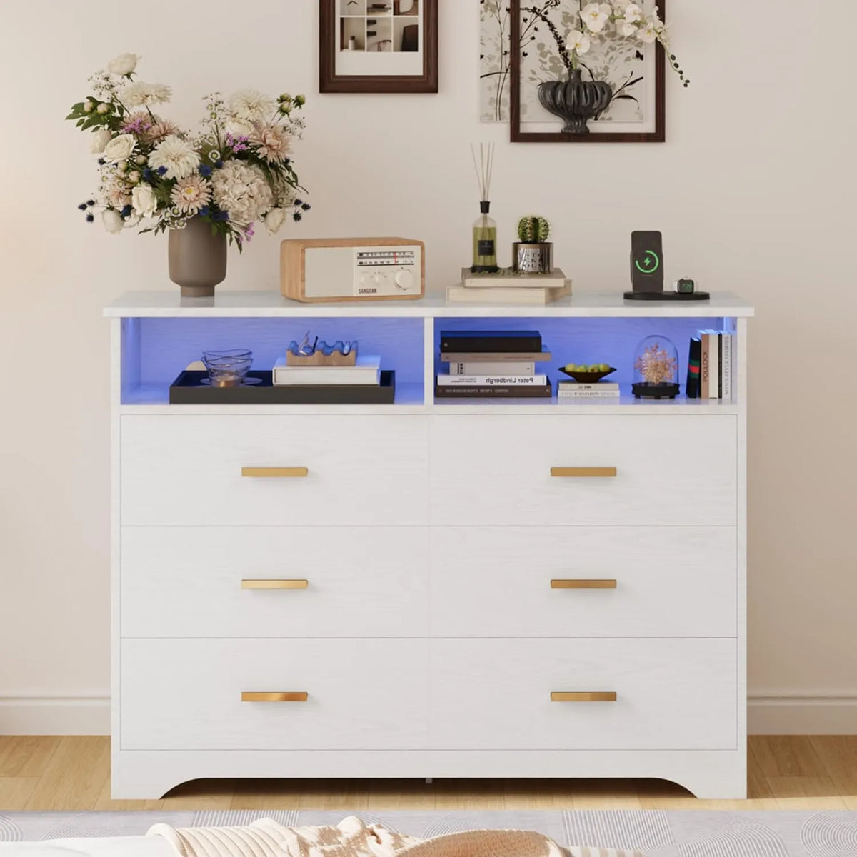 Commode avec 6 Tiroirs et Éclairage LED, Multiprise Intégrée, 40x120x94,7 cm, Blanc, Bois, pour Chambre et Salon
