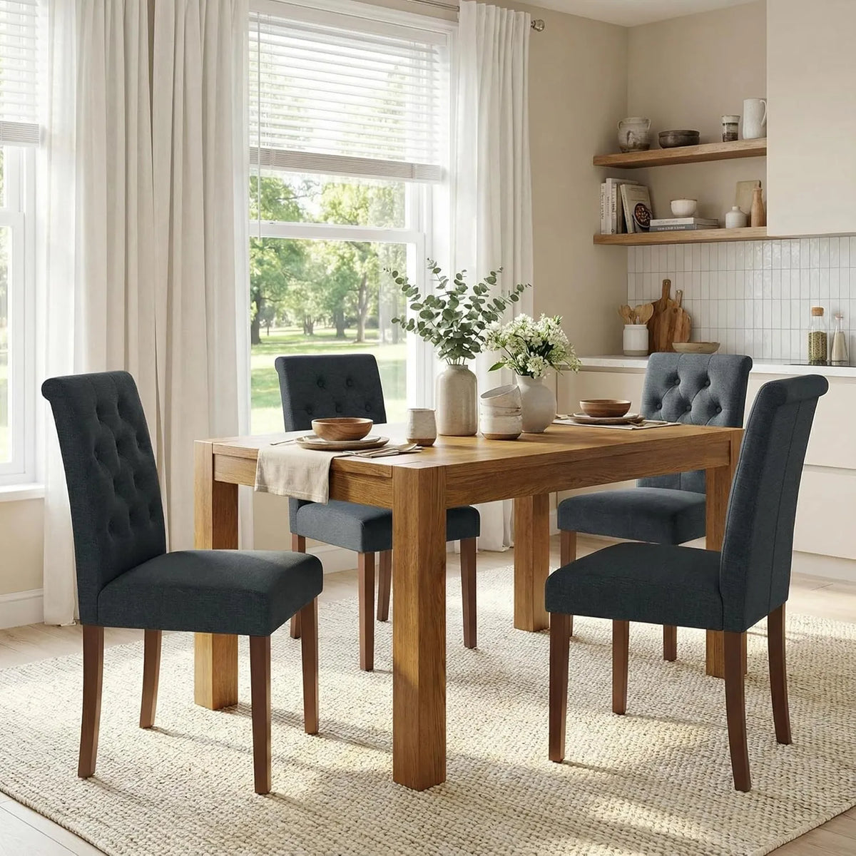 Ensemble de 4 Chaises de Salle à Manger Confortables en Lin Gris avec Pieds en Chêne, Style Chesterfield