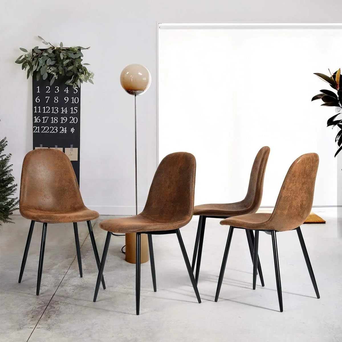 Ensemble de 4 chaises de salle à manger modernes style vintage, pieds en métal noir, confort optimal, marron rustique